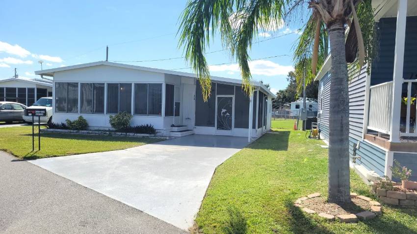 139 Mandarin Drive a Winter Haven, FL Mobile or Manufactured Home for Sale